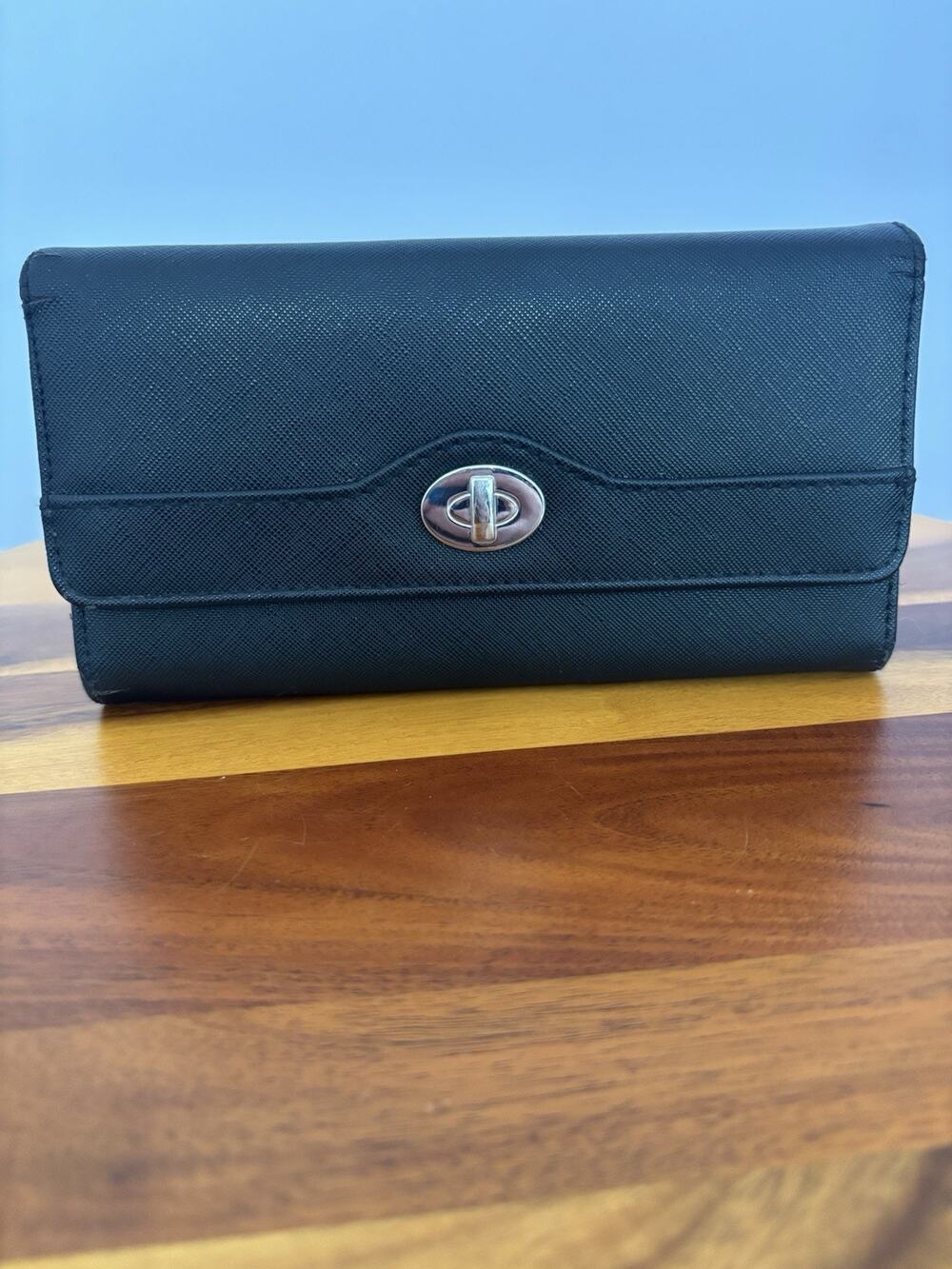 SafeKeeper RFID Blocking Black Solid Folding Wallet w/ Zipper, Credit Card Slot